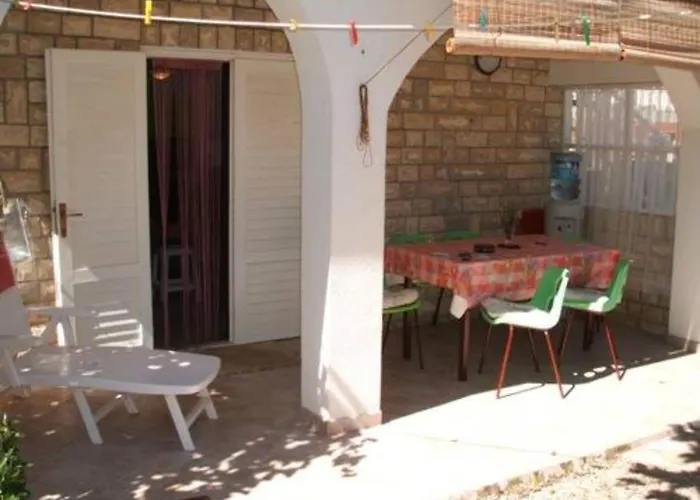 Roksandi - Three Bedroom Apartman Vir