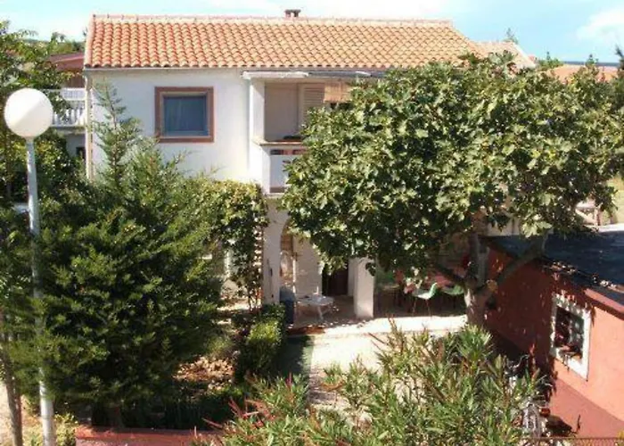 Roksandi - Three Bedroom Apartamento *